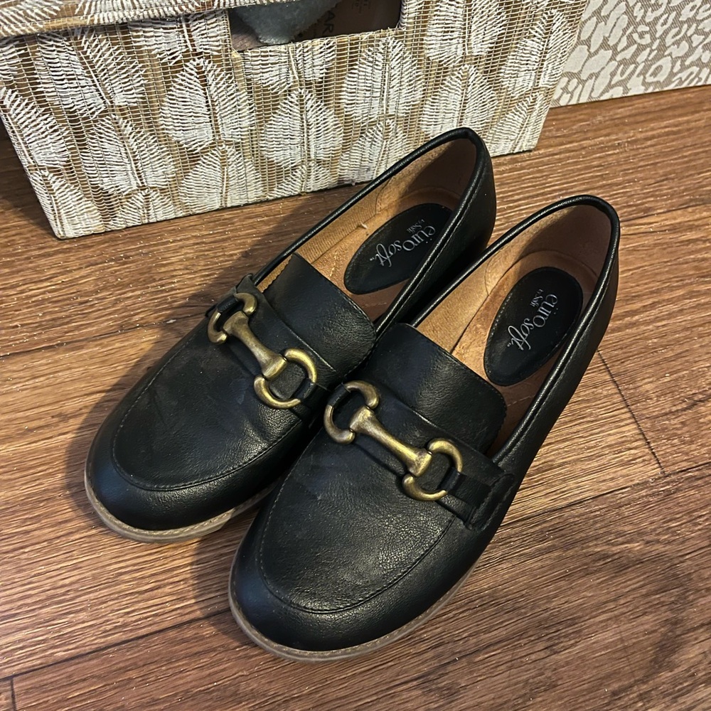 Aerosoles Black Leather Bit Loafers
